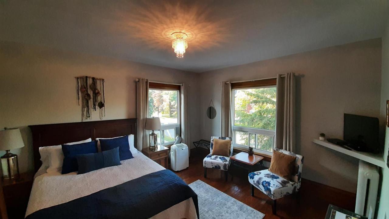 Stonewater Manor B&B Gananoque Zewnętrze zdjęcie