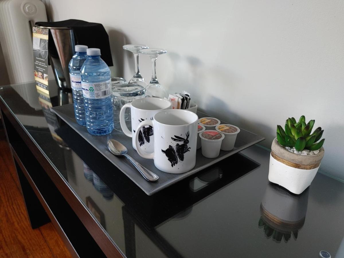 Stonewater Manor B&B Gananoque Zewnętrze zdjęcie