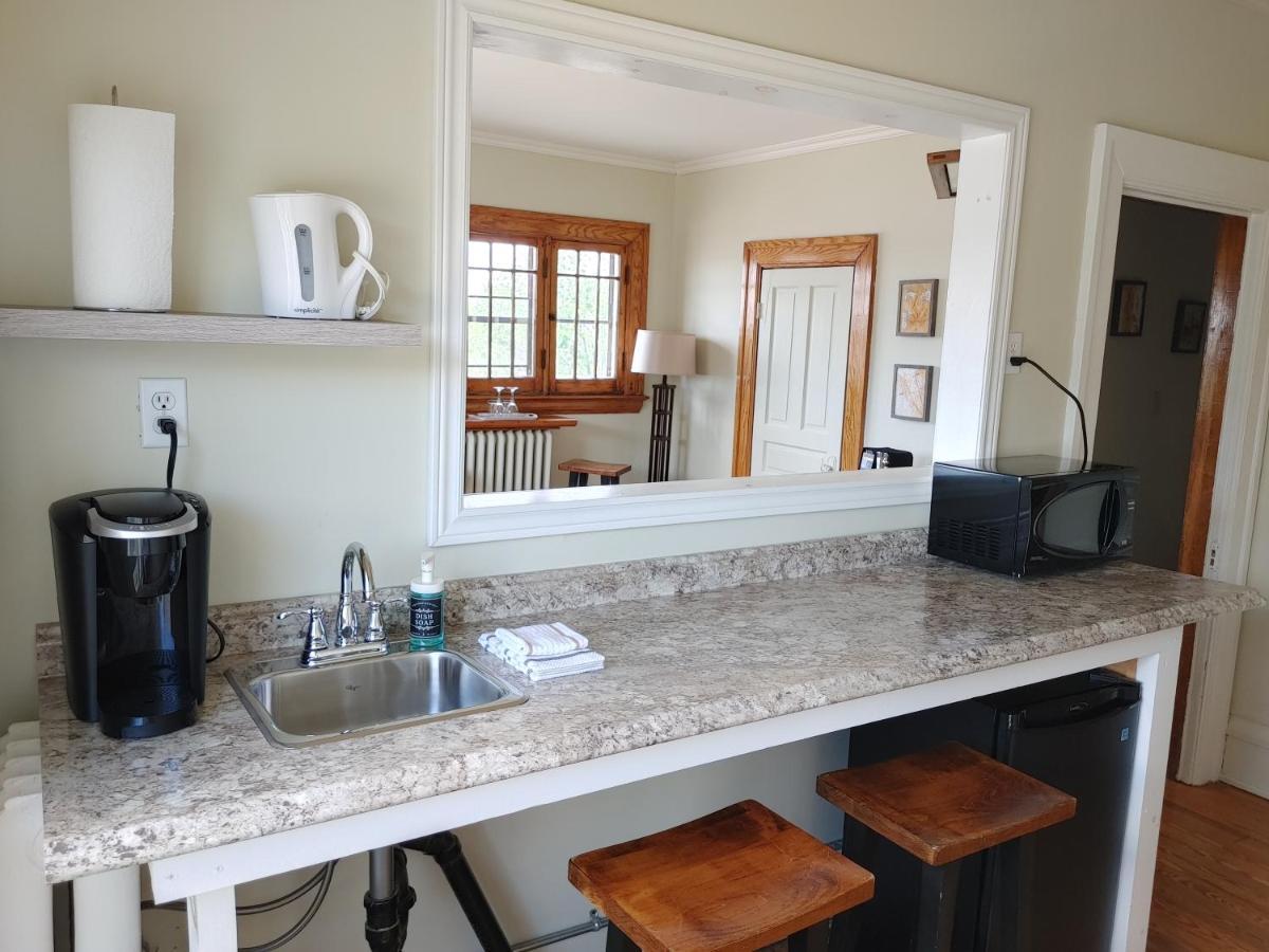 Stonewater Manor B&B Gananoque Zewnętrze zdjęcie
